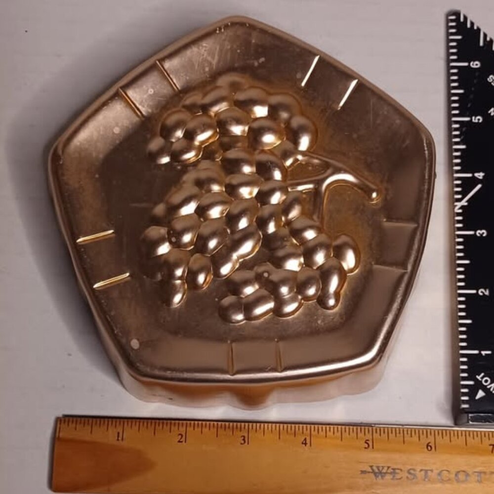 Vintage West End Hanging Grapes Copper Jello Mold